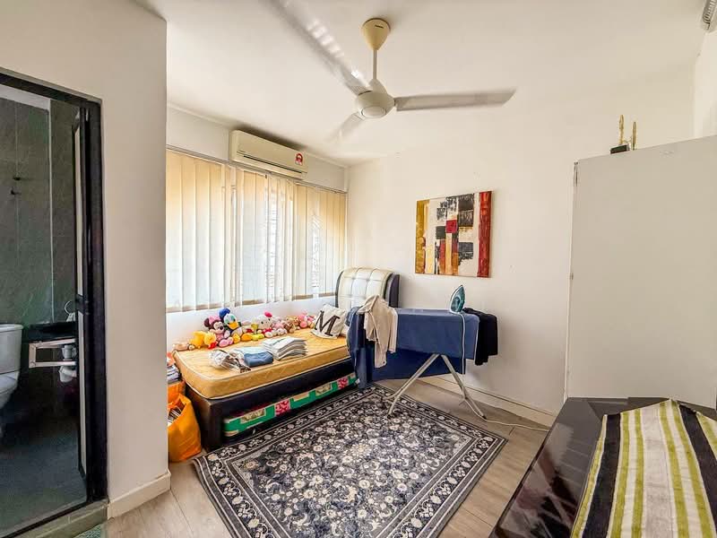 2-storey Terraced House for Sale in Taman Pinggiran Ukay (Ulu Kelang) - Azli Ibrahim - Bedroom - PropertyGuru.com.my