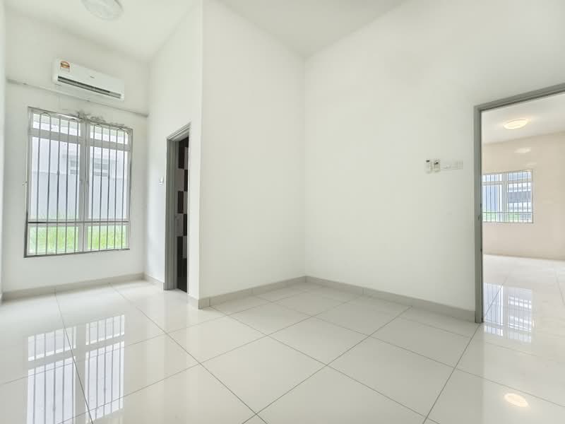 Semi-Detached House for Sale in Taman Anggerik Villa (Kajang) - KK Sah - PropertyGuru.com.my