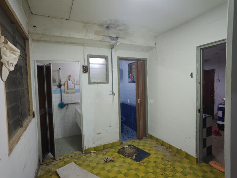 Other Property for Rent in Taman Abad (Johor Bahru) - Niko Lew - Bathroom - PropertyGuru.com.my