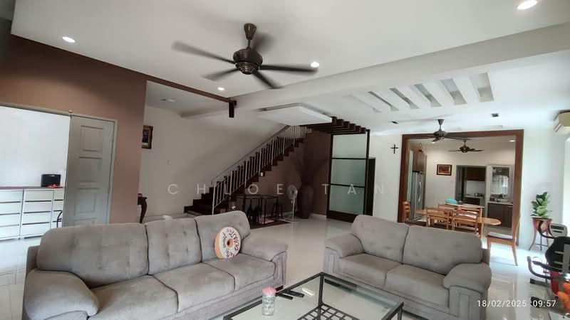 Rumah Teres 2 Tingkat untuk Dijual di Kota Kemuning (Shah Alam) - Chloe Tan - Living Room - PropertyGuru.com.my