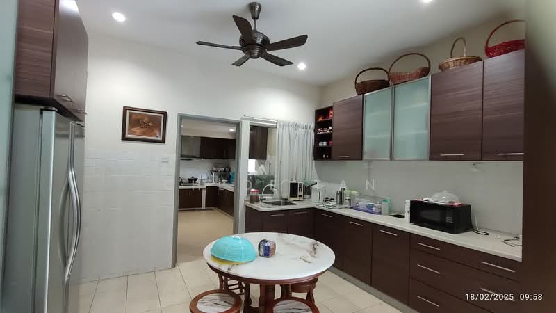 Rumah Teres 2 Tingkat untuk Dijual di Kota Kemuning (Shah Alam) - Chloe Tan - Kitchen - PropertyGuru.com.my