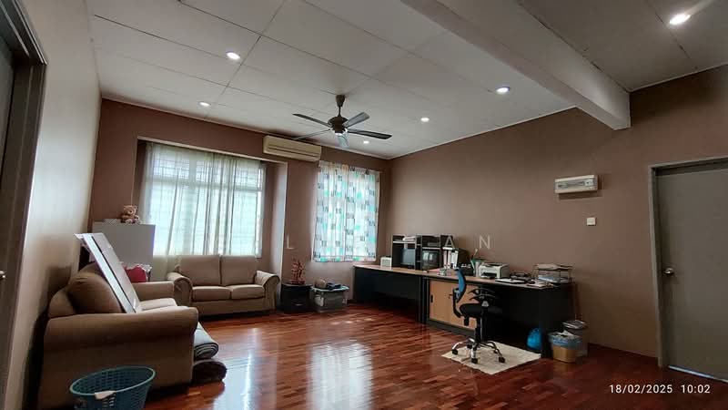 Rumah Teres 2 Tingkat untuk Dijual di Kota Kemuning (Shah Alam) - Chloe Tan - Study - PropertyGuru.com.my