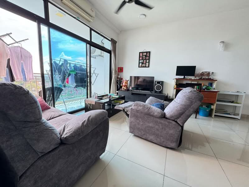 Pangsapuri untuk Dijual di Seri Austin Residence (Pangsapuri Seri Austin) - Wenting Lee - Living Room - PropertyGuru.com.my