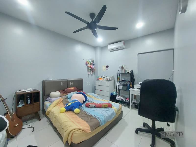 2-storey Terraced House for Sale in Kampung Batu Belah (Klang) - KH Chong - Bedroom - PropertyGuru.com.my
