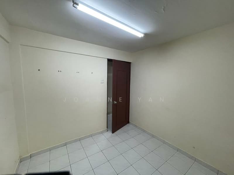 Rumah Flat untuk Disewa di Desa Petaling Flat - Joanne Yan - Interior - PropertyGuru.com.my