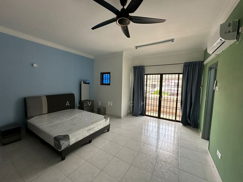 Rumah Teres 2 Tingkat untuk Disewa di Bandar Baru Permas Jaya (Permas Jaya) - Alvin Cham - Bedroom - PropertyGuru.com.my