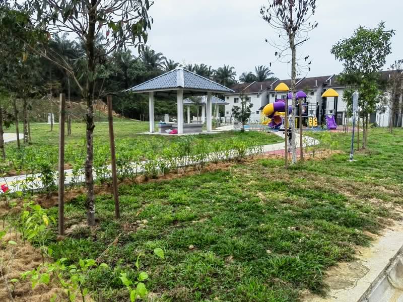 Tanah Kediaman untuk Dijual di Taman Pulai Indah (Johor Bahru) - Mindy Lee - Developed land beside the land - PropertyGuru.com.my