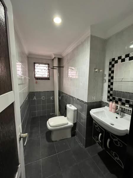 Condominium for Rent at Oakleaf Park - Jacky Wong - Bathroom - PropertyGuru.com.my