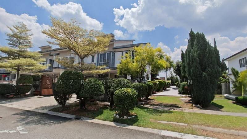 Rumah Teres 2-Tingkat untuk Dijual di D'alpinia (Puchong) - Nazrin Hakimin - Exterior - PropertyGuru.com.my