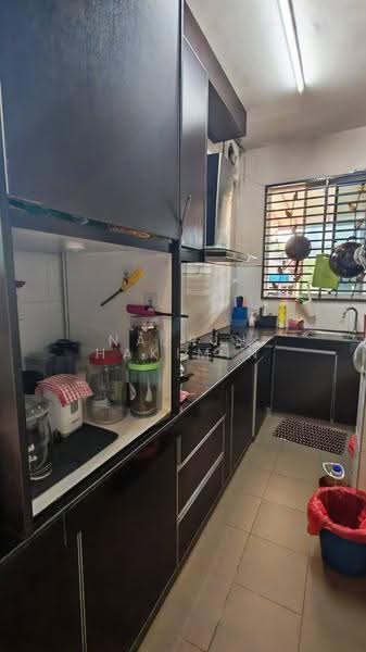 Rumah Teres 2-Tingkat untuk Dijual di D'alpinia (Puchong) - Nazrin Hakimin - Kitchen - PropertyGuru.com.my
