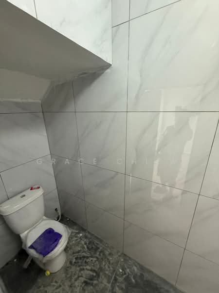2-storey Terraced House for Sale in Taman Johor Jaya (Johor Bahru) - Grace Chiew - Bathroom - PropertyGuru.com.my