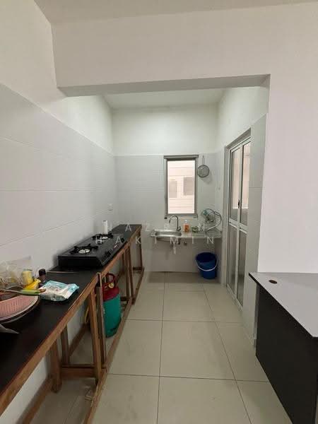 Pangsapuri untuk Dijual di Perdana Park - Nazrin Hakimin - Kitchen - PropertyGuru.com.my