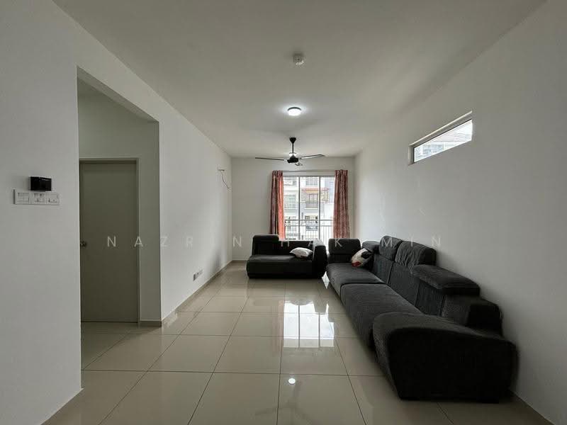 Pangsapuri untuk Dijual di Perdana Park - Nazrin Hakimin - Living Room - PropertyGuru.com.my