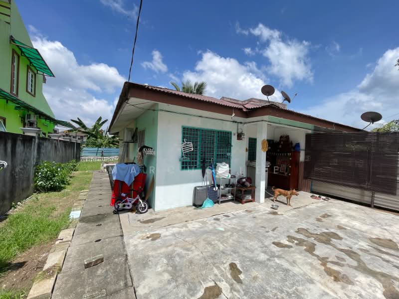 Rumah Berkembar untuk Dijual di Taman Selayang Mutiara (Selayang) - Marcus Lee - Exterior - PropertyGuru.com.my