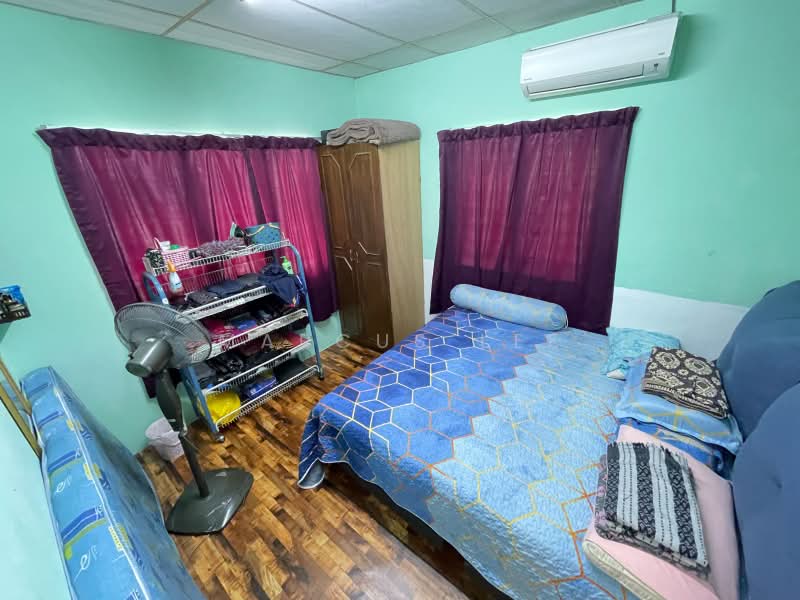 Rumah Berkembar untuk Dijual di Taman Selayang Mutiara (Selayang) - Marcus Lee - Bedroom - PropertyGuru.com.my