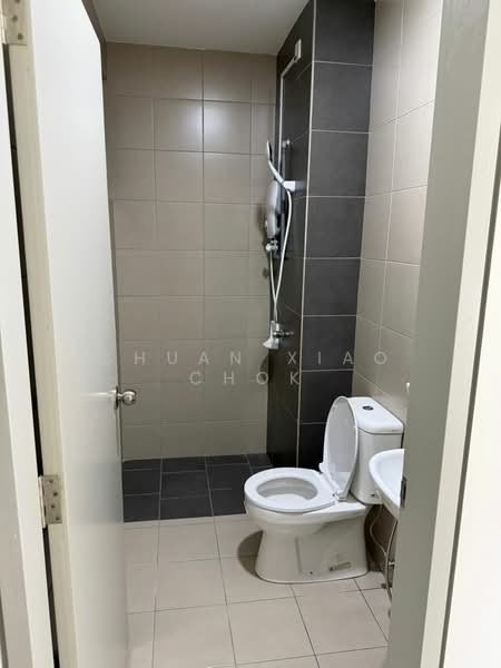 Servis Apartment untuk Disewa di SkyLake Residence - Chuan Xiao Chok - Bathroom - PropertyGuru.com.my
