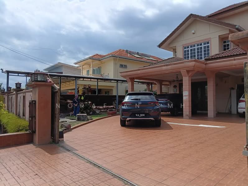 Bungalow for Sale in Bandar Country Homes (Rawang) - Norafian SMH - Exterior - PropertyGuru.com.my
