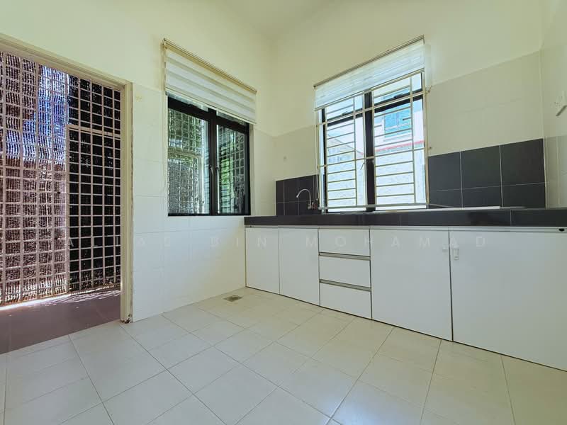 Rumah Berkembar untuk Dijual di Bukit Payung (Terengganu) - Alias Bin Mohamad - PropertyGuru.com.my
