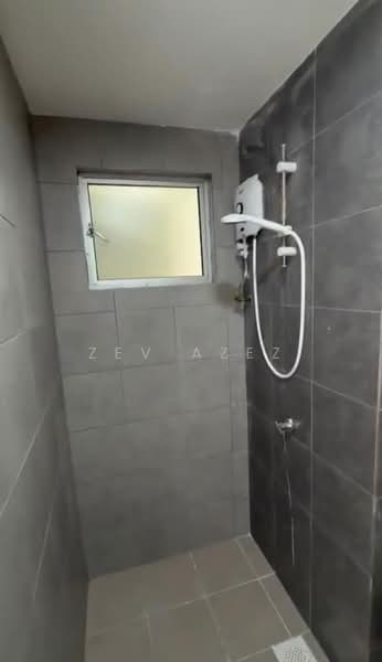 Condominium for Rent at Residensi Sateria - Zev Azez - PropertyGuru.com.my
