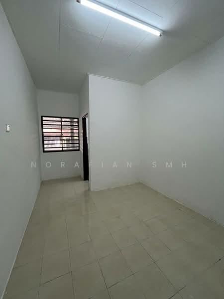 Rumah Teres 1 Tingkat untuk Dijual di Taman Nusari Bayu (Bandar Sri Sendayan) - Norafian SMH - Interior - PropertyGuru.com.my