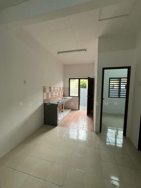 Rumah Teres 1 Tingkat untuk Dijual di Taman Nusari Bayu (Bandar Sri Sendayan) - Norafian SMH - PropertyGuru.com.my
