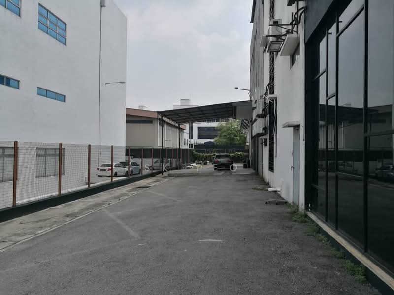 Kilang untuk Disewa di Seksyen U1 (Glenmarie) - sk Yeo - Exterior - PropertyGuru.com.my