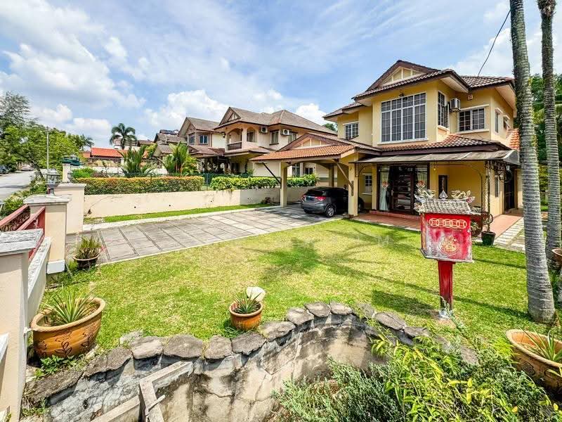 Bungalow House for Sale in Bandar Country Homes (Rawang) - Nazrin Hakimin - Exterior - PropertyGuru.com.my