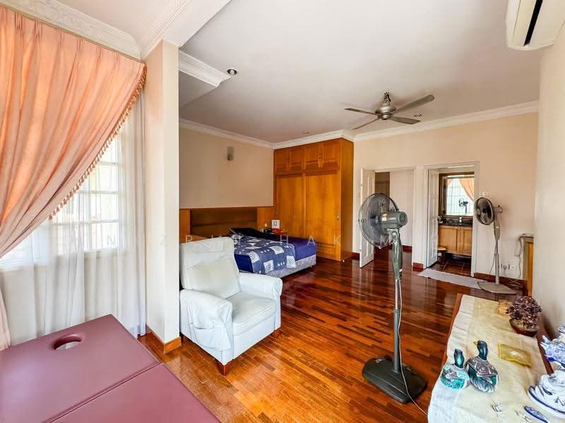Bungalow House for Sale in Bandar Country Homes (Rawang) - Nazrin Hakimin - PropertyGuru.com.my