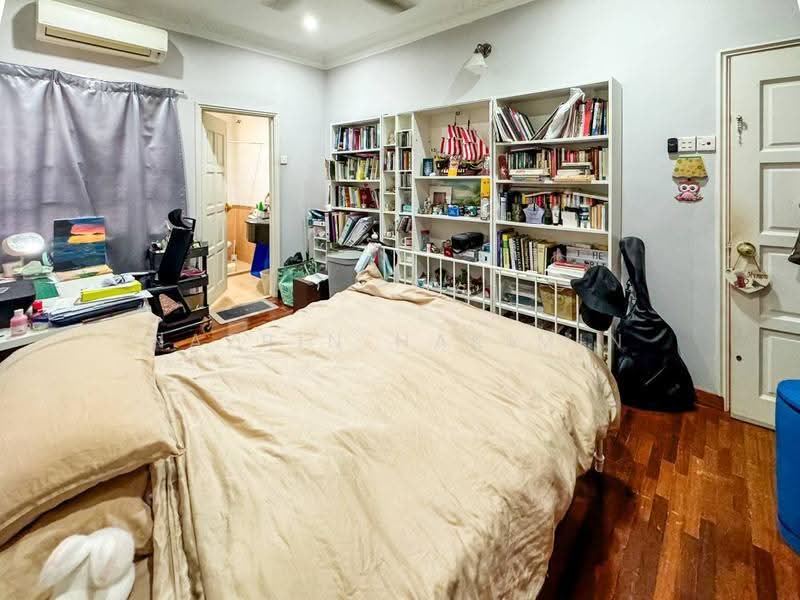 Bungalow House for Sale in Bandar Country Homes (Rawang) - Nazrin Hakimin - PropertyGuru.com.my