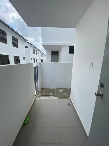 Rumah Teres 2 Tingkat untuk Dijual di Taman Mutiara Rini (Skudai) - Kok Hui - Exterior - PropertyGuru.com.my