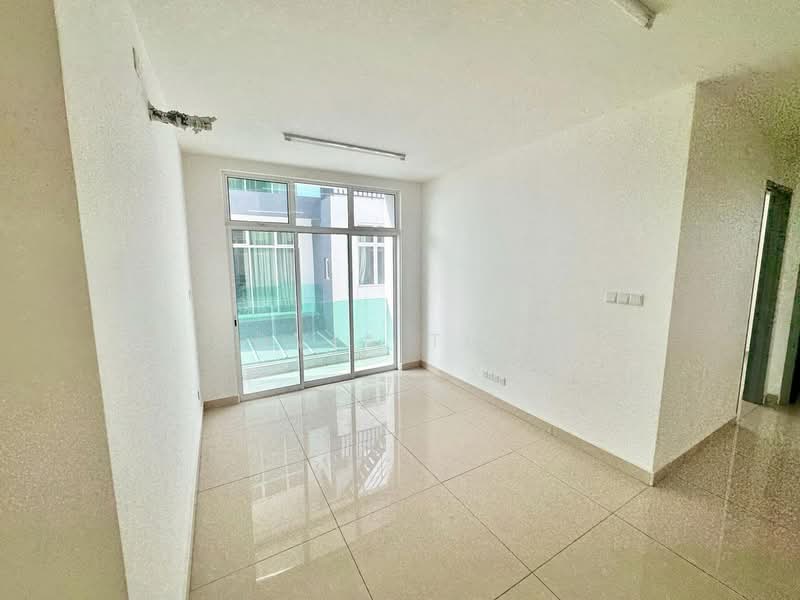 Cluster House for Sale in Mutiara Rini (Skudai) - Jovia Thoh - Living Room - PropertyGuru.com.my