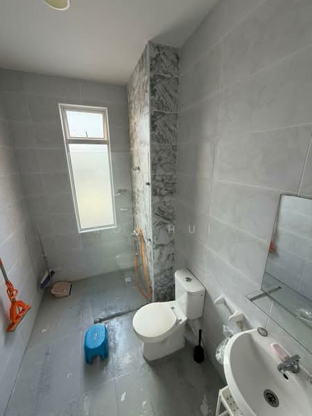 Semi-Detached House for Sale in Taman Puteri Wangsa (Ulu Tiram) - Kok Hui - Bathroom - PropertyGuru.com.my