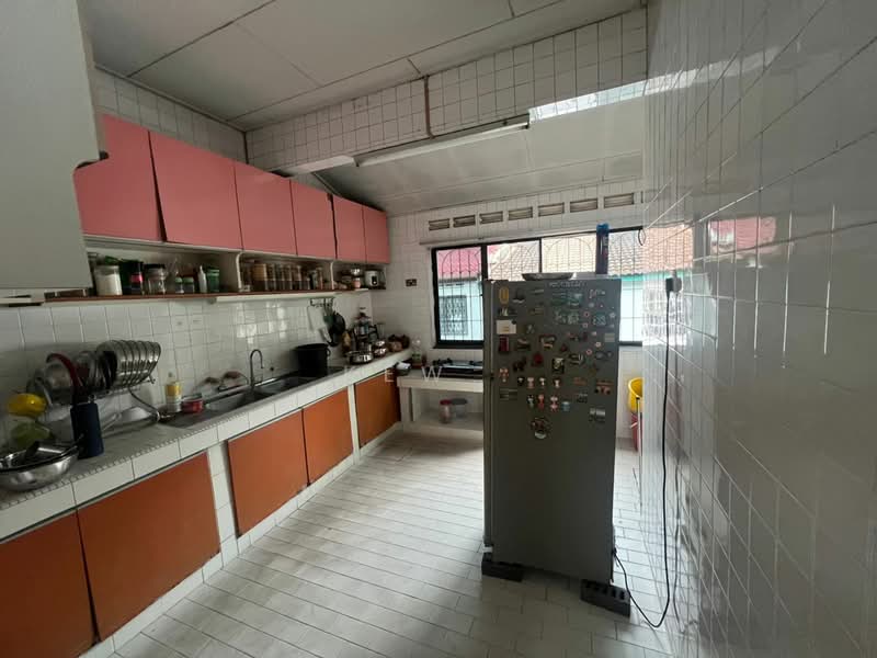 Terraced House for Sale in Bangsar (Kuala Lumpur) - Kew . - Kitchen - PropertyGuru.com.my