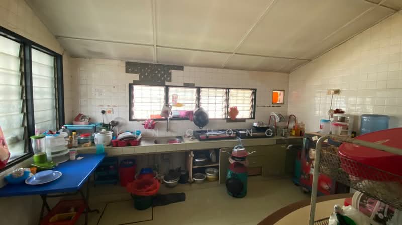 Rumah Teres 1.5 Tingkat untuk Dijual di Bukit Rahman Putra (Sungai Buloh) - Ken Chong - Kitchen - PropertyGuru.com.my
