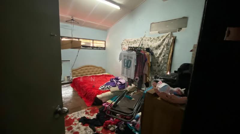 Rumah Teres 1.5 Tingkat untuk Dijual di Bukit Rahman Putra (Sungai Buloh) - Ken Chong - Bedroom - PropertyGuru.com.my