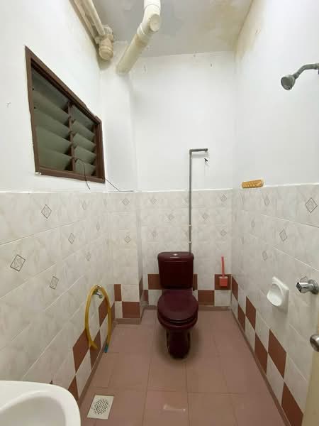 Rumah Teres 2 Tingkat untuk Dijual di Bandar Baru Bangi (Selangor) - Mahirah . - Bathroom - PropertyGuru.com.my