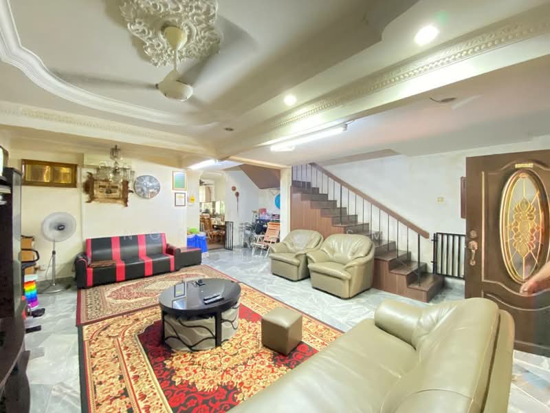 Rumah Teres 2 Tingkat untuk Dijual di Taman Pinggiran Senawang (Sungai Gadut) - Norafian SMH - Living Room - PropertyGuru.com.my