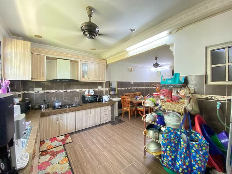 Rumah Teres 2 Tingkat untuk Dijual di Taman Pinggiran Senawang (Sungai Gadut) - Norafian SMH - Kitchen - PropertyGuru.com.my