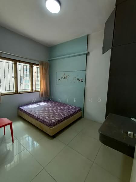 Kondominium untuk Dijual di East Lake Residence - Wennie Ho - Bedroom - PropertyGuru.com.my