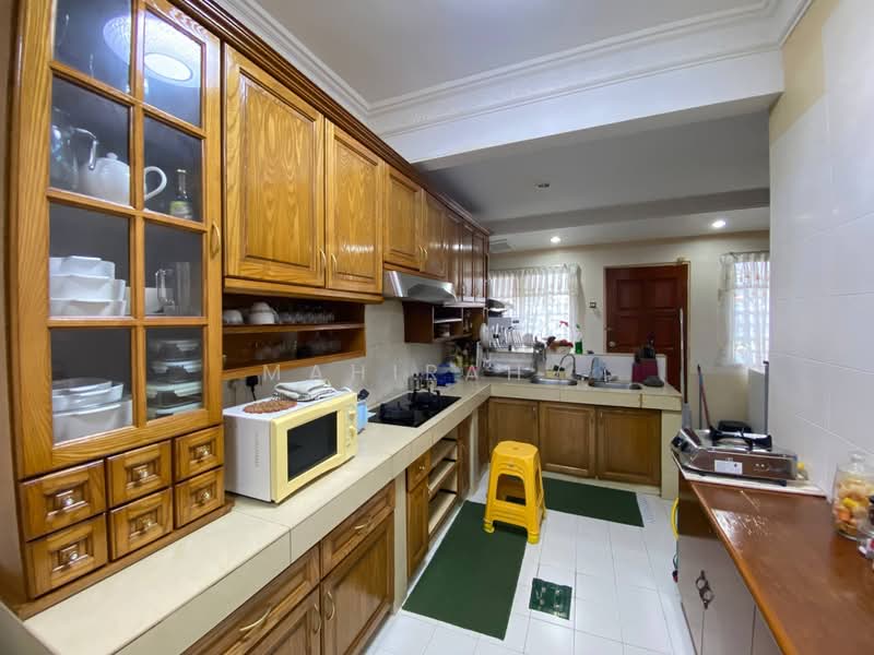 Rumah Teres 2 Tingkat untuk Dijual di Seksyen 1 Bandar Baru Bangi (Bandar Baru Bangi) - Mahirah . - Kitchen - PropertyGuru.com.my
