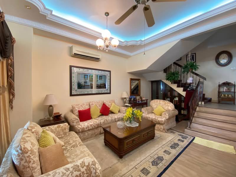 Rumah Teres 2 Tingkat untuk Dijual di Seksyen 1 Bandar Baru Bangi (Bandar Baru Bangi) - Mahirah . - Living Room - PropertyGuru.com.my