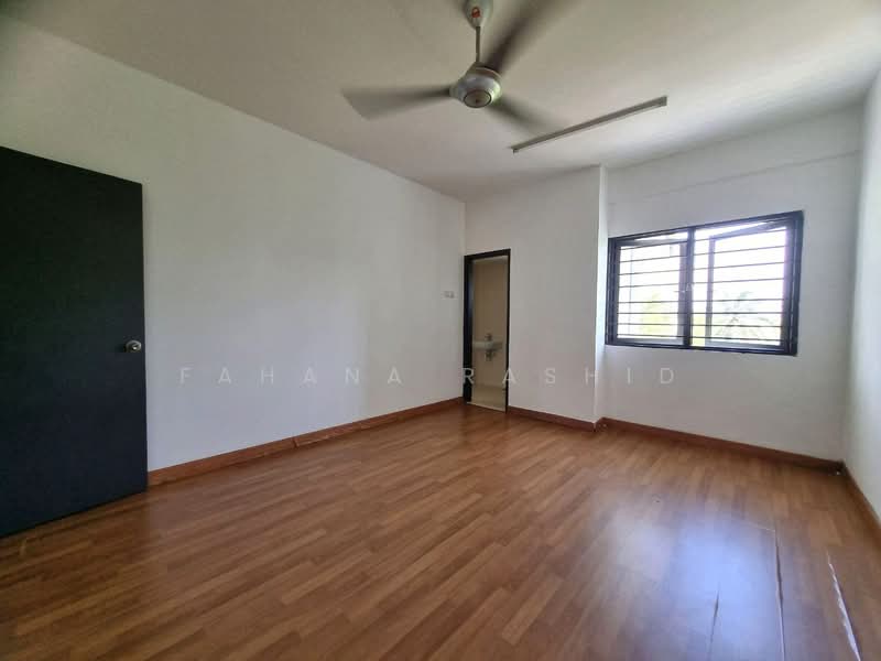 Terraced House for Sale in Aman Putri (Sungai Buloh) - Fahana Rashid - Interior - PropertyGuru.com.my
