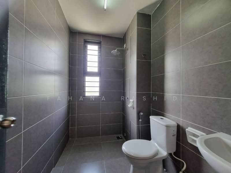 Terraced House for Sale in Aman Putri (Sungai Buloh) - Fahana Rashid - Bathroom - PropertyGuru.com.my
