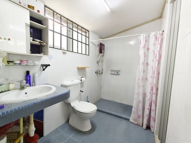 1-storey Terraced House for Sale in SS 25, Taman Mayang (Petaling Jaya) - Winnie Chong - Bathroom - PropertyGuru.com.my