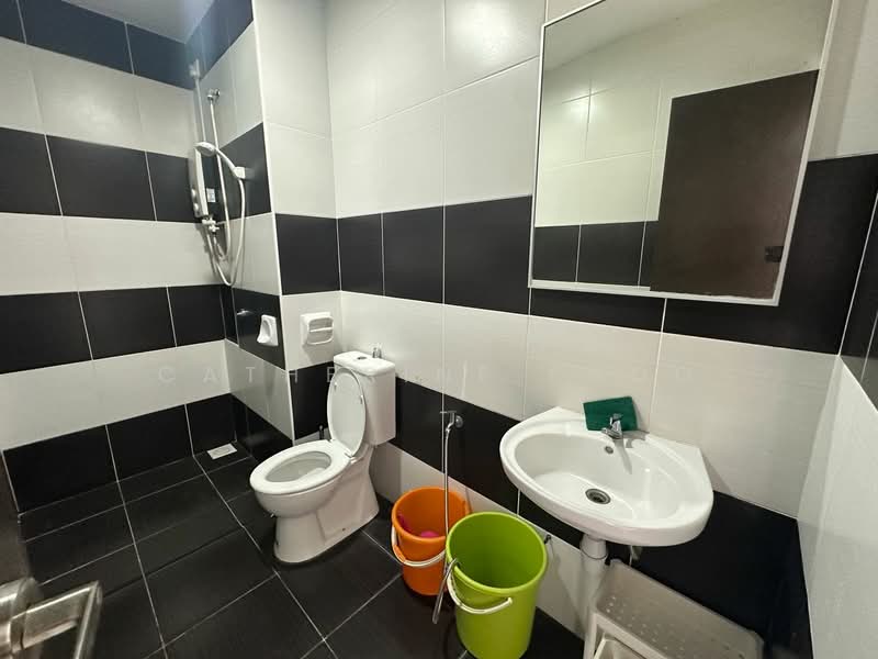 Service Residence for Rent at Sky Oasis Residence (Pangsapuri Oasis 1) - Catherine Khoo - Bathroom - PropertyGuru.com.my