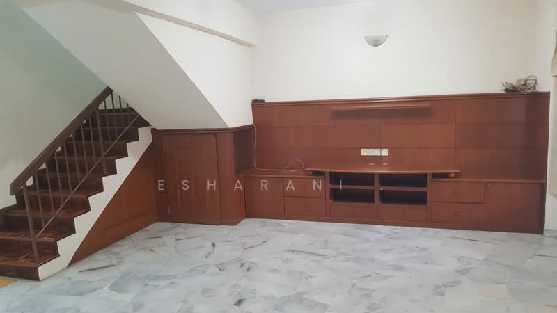 Rumah Teres 2 Tingkat untuk Dijual di Taman Taynton View (Cheras) - Esharani . - Living Room - PropertyGuru.com.my