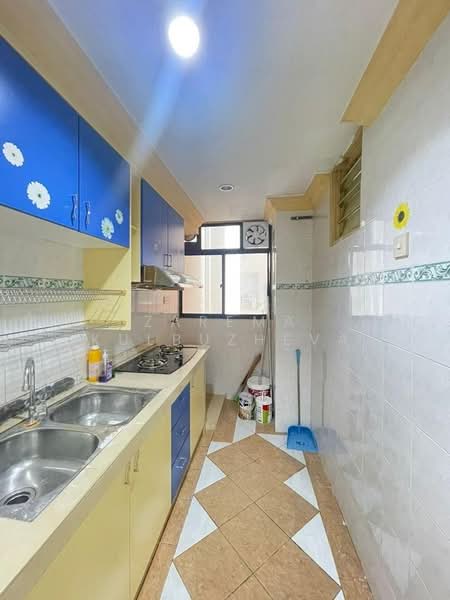 Condominium for Sale at Green Acre - Zarema Kulbuzheva - Kitchen - PropertyGuru.com.my