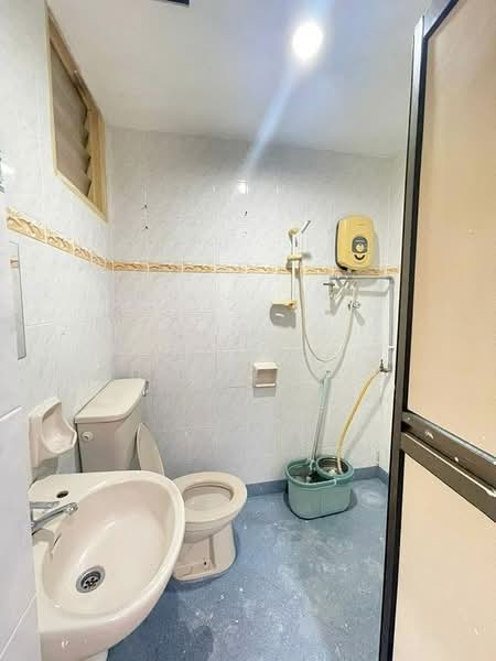 Condominium for Sale at Green Acre - Zarema Kulbuzheva - Bathroom - PropertyGuru.com.my