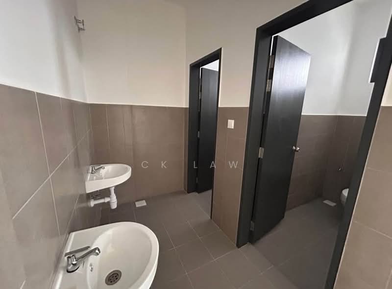 Shop / Office for Rent in Setia Eco Glades (Cyberjaya) - CK Law - Bathroom - PropertyGuru.com.my
