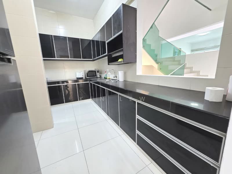 Rumah Teres 4 Tingkat untuk Disewa di Taman Bukit Cheras (Cheras) - Ken Lew - Kitchen - PropertyGuru.com.my